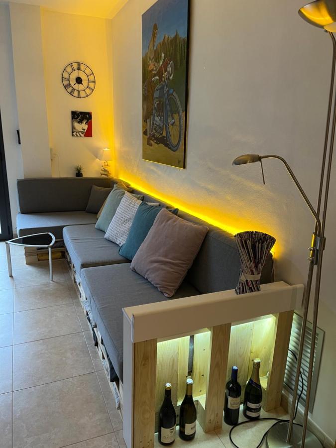 Appartement Standing 58M Plage A 3Mn En Voiture Росес Екстер'єр фото