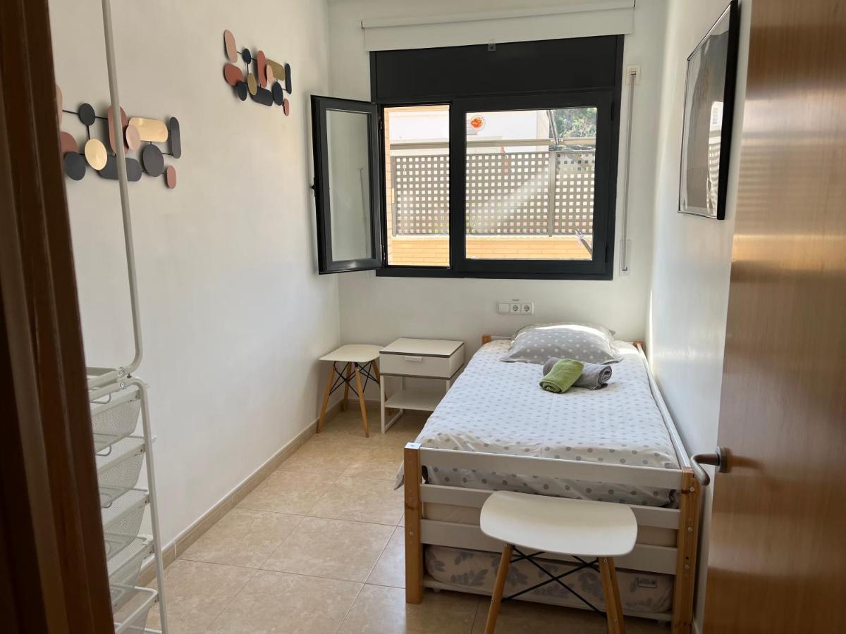 Appartement Standing 58M Plage A 3Mn En Voiture Росес Екстер'єр фото